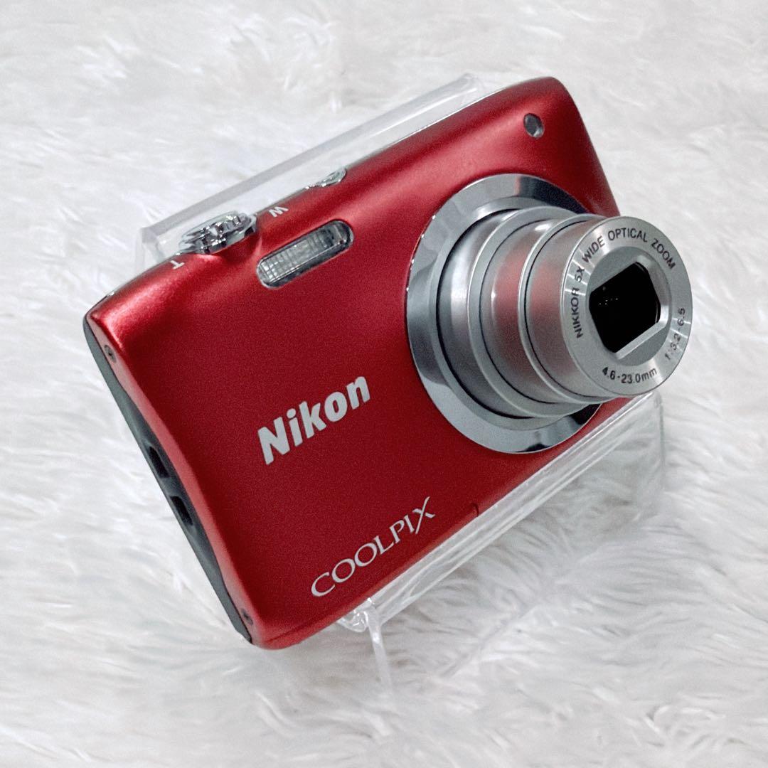 【極美品】NIKON COOLPIX A100 デジタルカメラ レッド