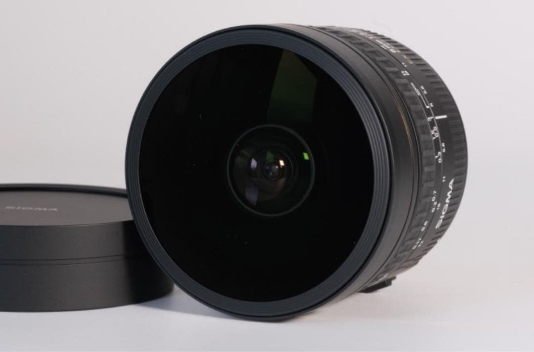 SIGMA 8mm F3.5 EX DG FISHEYE レンズ