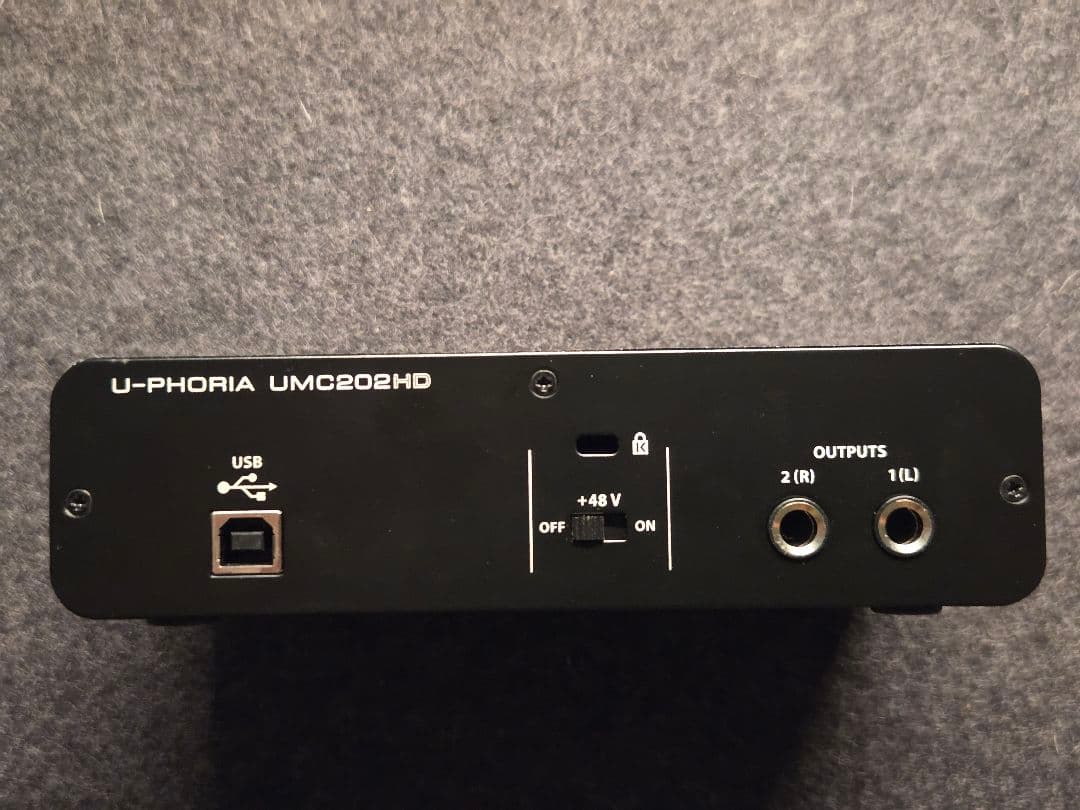 【美品】Behringer U-PHORIA UMC202HD
