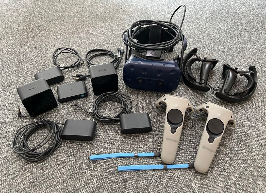 HTC Vive Pro 一式 (HMDのスピーカーとフェイスクッションなし)