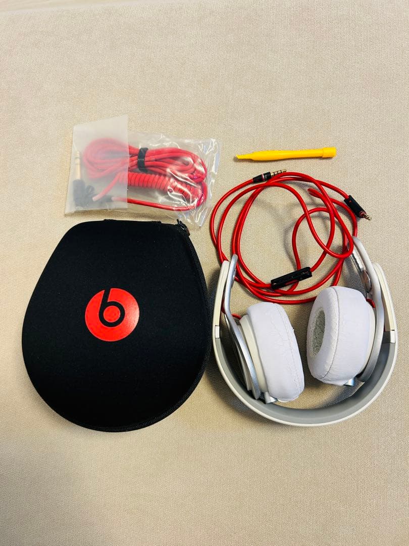 beats mixr ヘッドホン　ホワイト