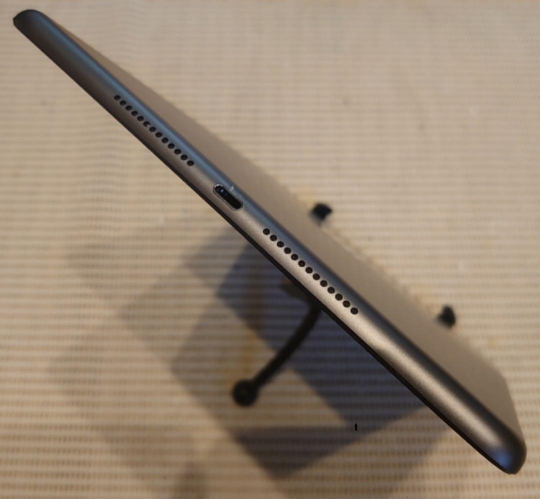 完動品iPad第8世代(A2270)本体32GBグレイ送料込NQ1GC