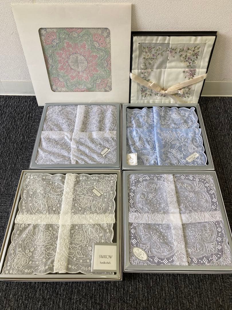 SWATOW 刺繍入りハンカチ他まとめて