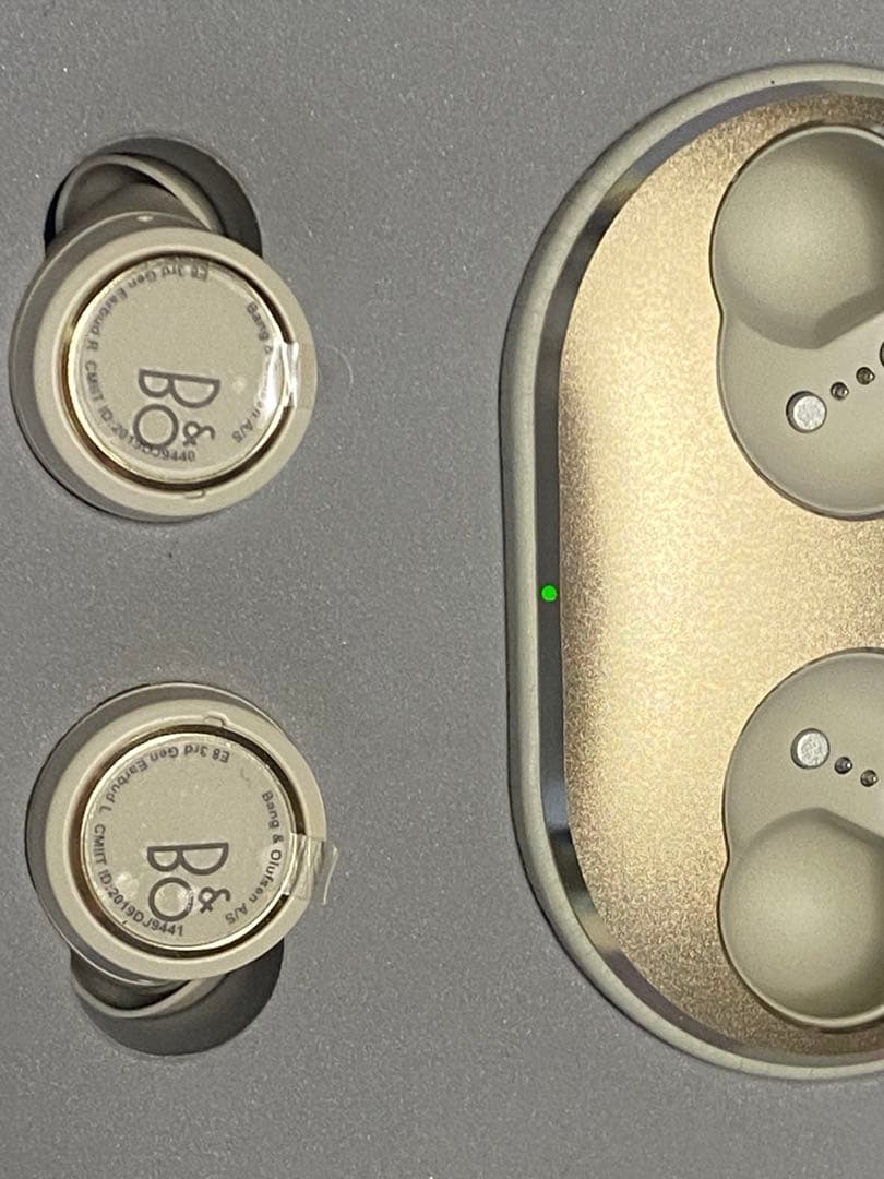 Bang&Olufsen Beoplay E8 3rdイヤホン　ゴールド