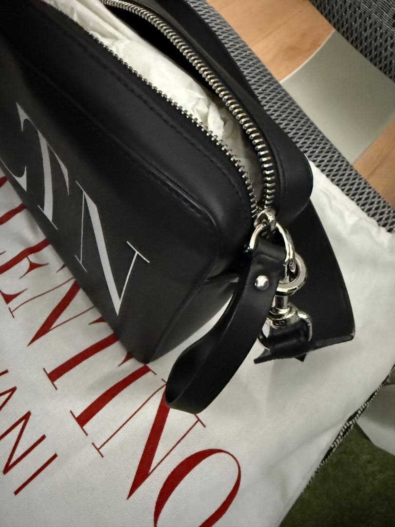 VALENTINO VLTNショルダーバッグ クロスボディ