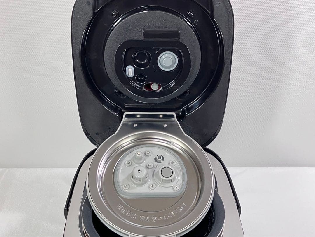 パナソニック 炊飯器 3合 可変圧力IH おどり炊き SR-JX058-K