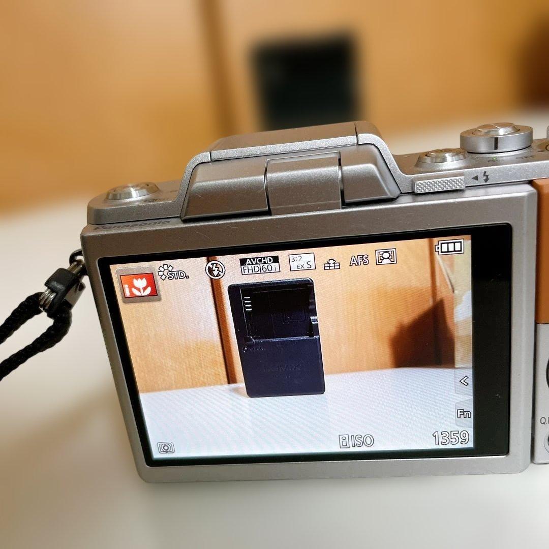 panasonic LUMIX ミラーレスカメラ DMC-GF7