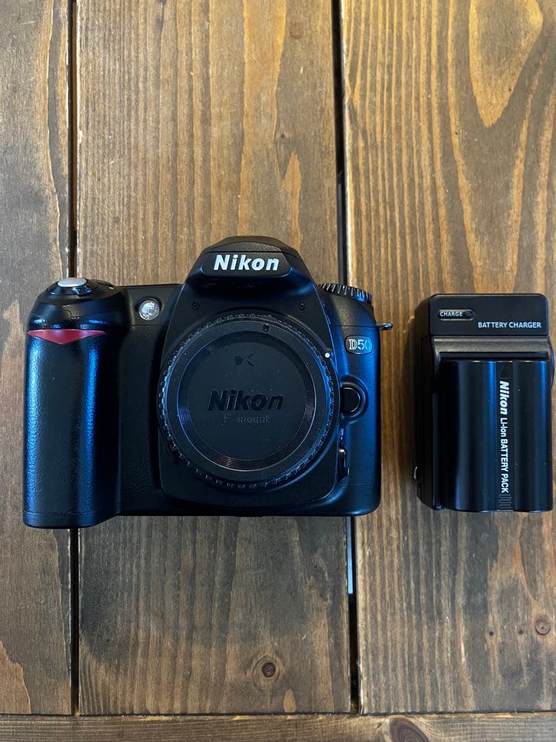 美品　Nikon D50 デジタル一眼レフカメラCCD