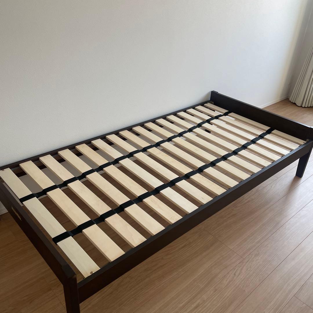 【直接取引可能】magniflex シングルベッドフレーム 2台も可