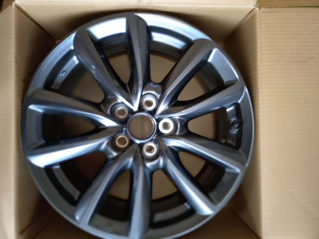 【日野】MAZDA3ファストバック純正 18インチ ダークグレ― 1本③