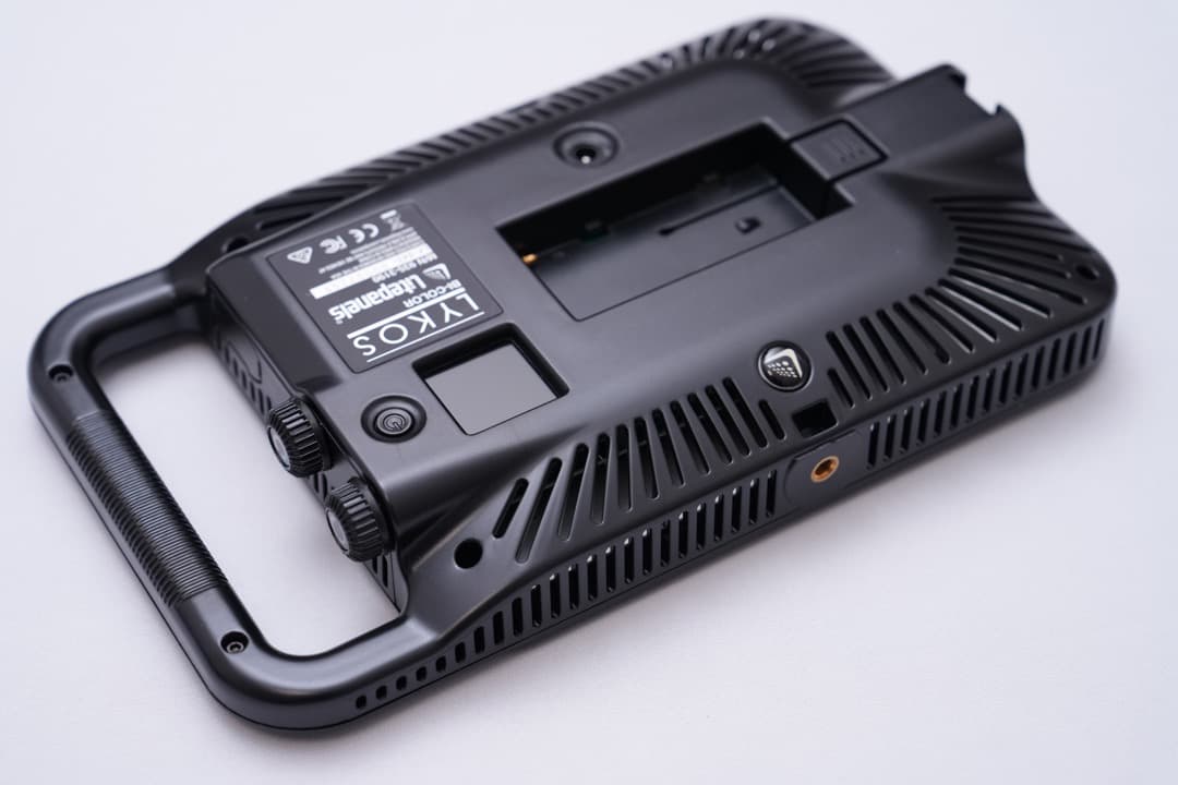 美品 Litepanels Lykos+ バイカラー LEDライト 映像撮影