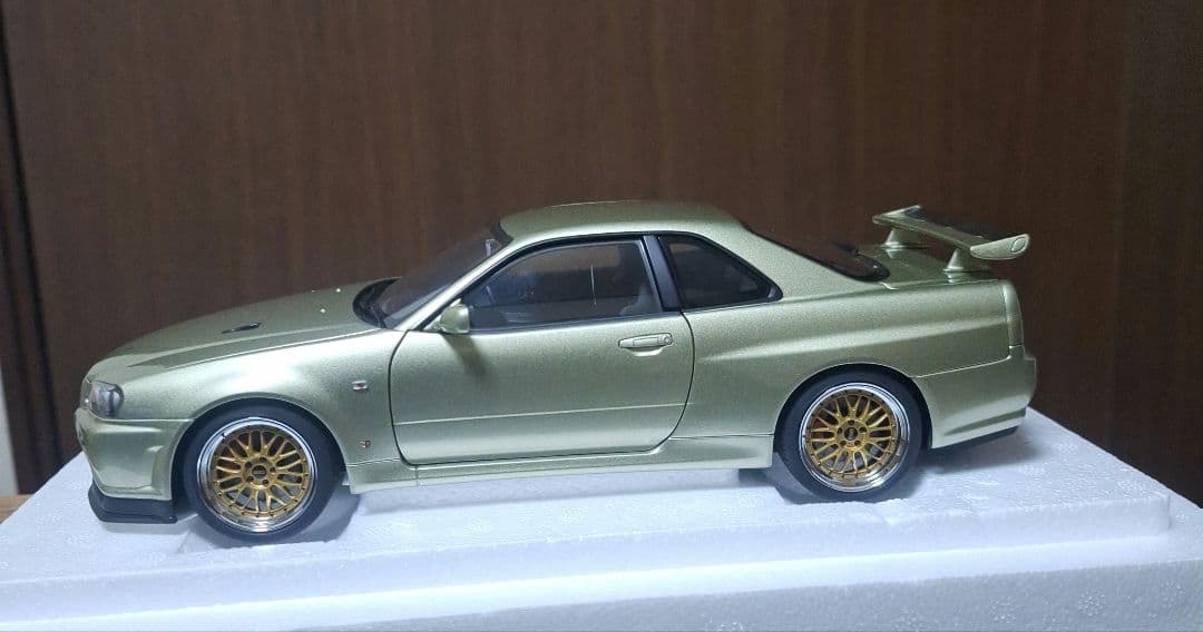 に*ー様 オートアート　日産　スカイライン　GT-R　BBS　ミニカー　1/18