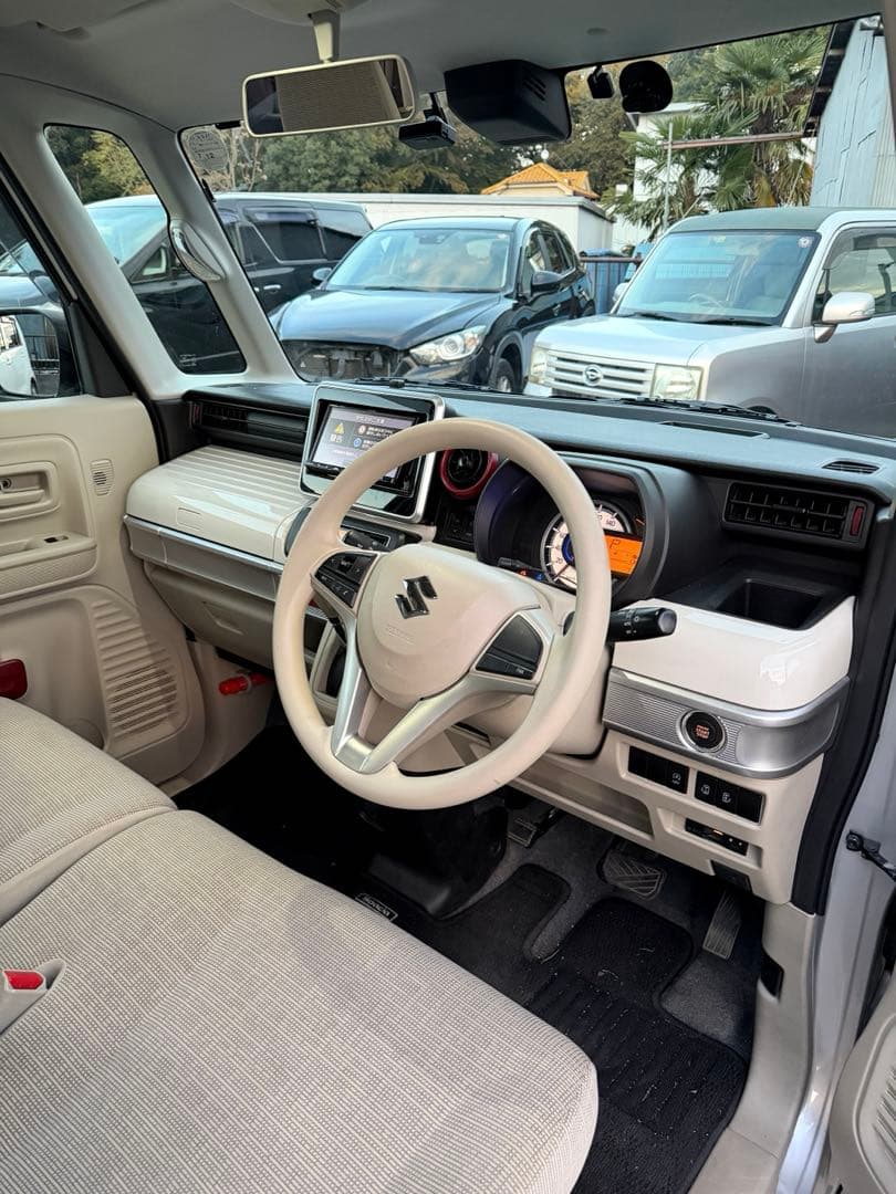 平成30年スズキ スペーシアHYBRID 車検　9年／1 月