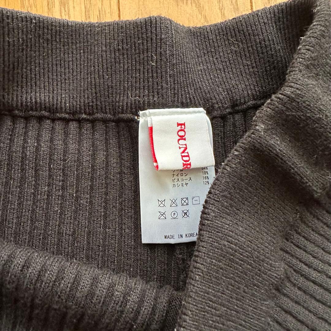 リブ編みフリル裾パンツ ブラック