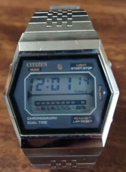CITIZEN デジタル腕時計 ステンレスバンド アンティーク 1978年製