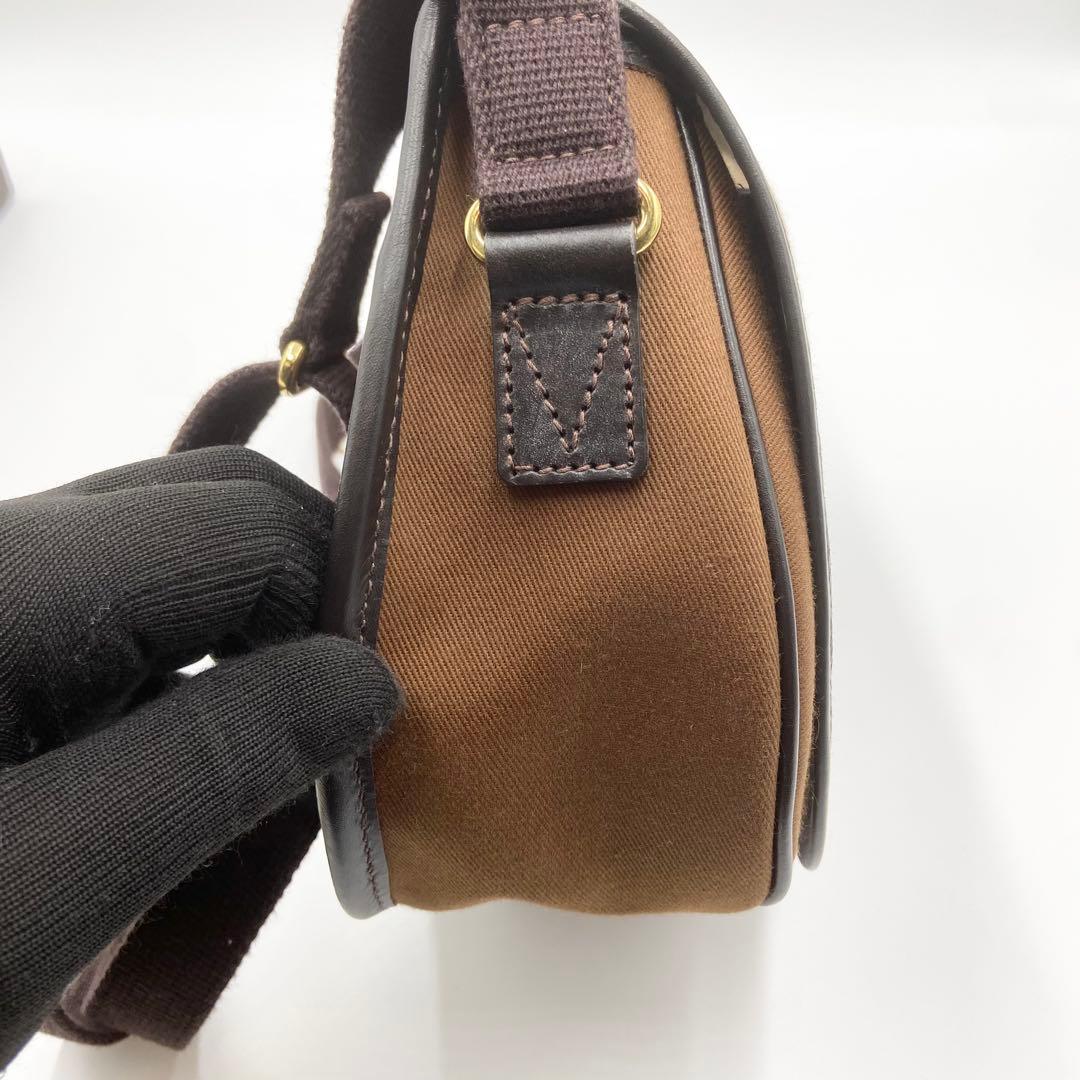 極美品　Brady AIRE ブレディ エアー　ショルダーバッグ　ブラウン