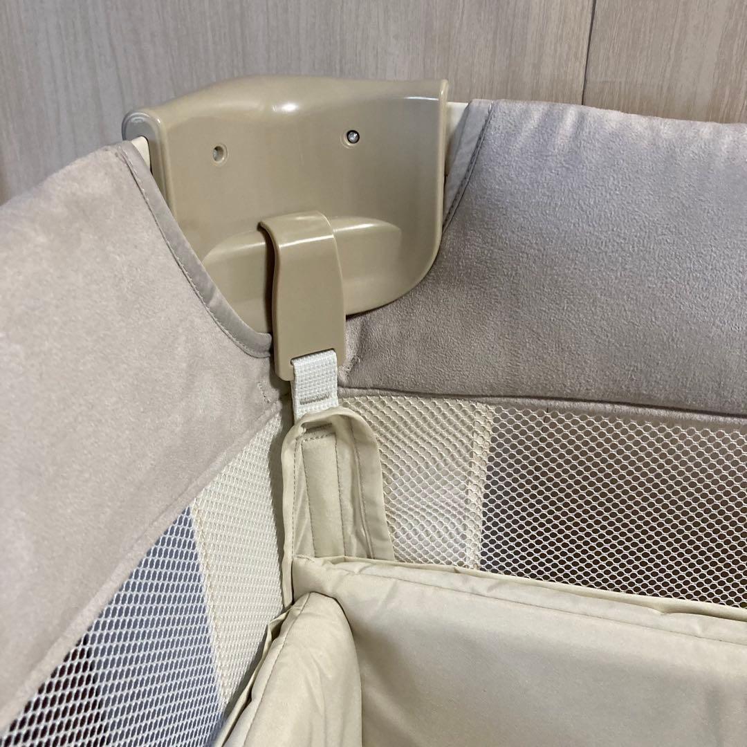 【即日発送】ココネルエアープラス AB ホワイトベージュ　アップリカベビーベッド