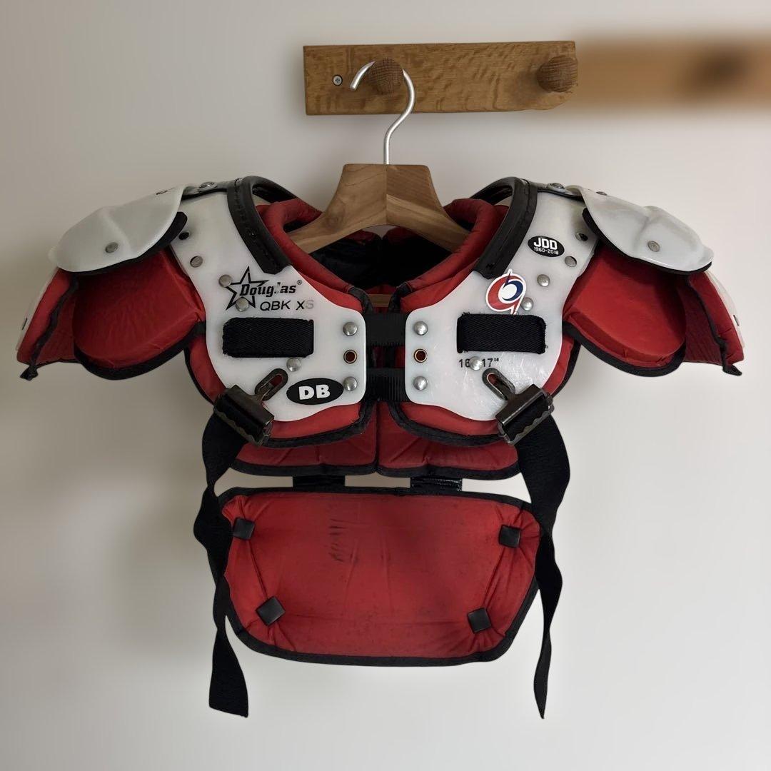 DOUGLAS QBK XS 16-17 ショルダーパッド バックプレート付き