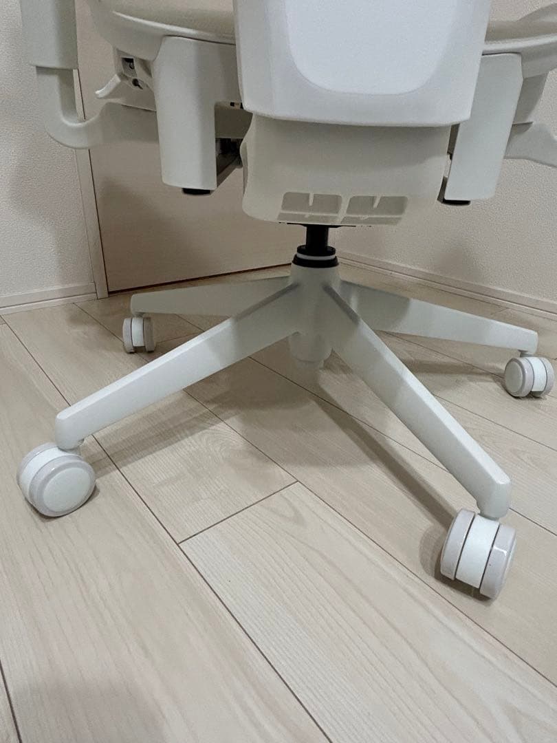 【1月25日まで 1万円値下げ中】Cofo Chair Pro2 ホワイト