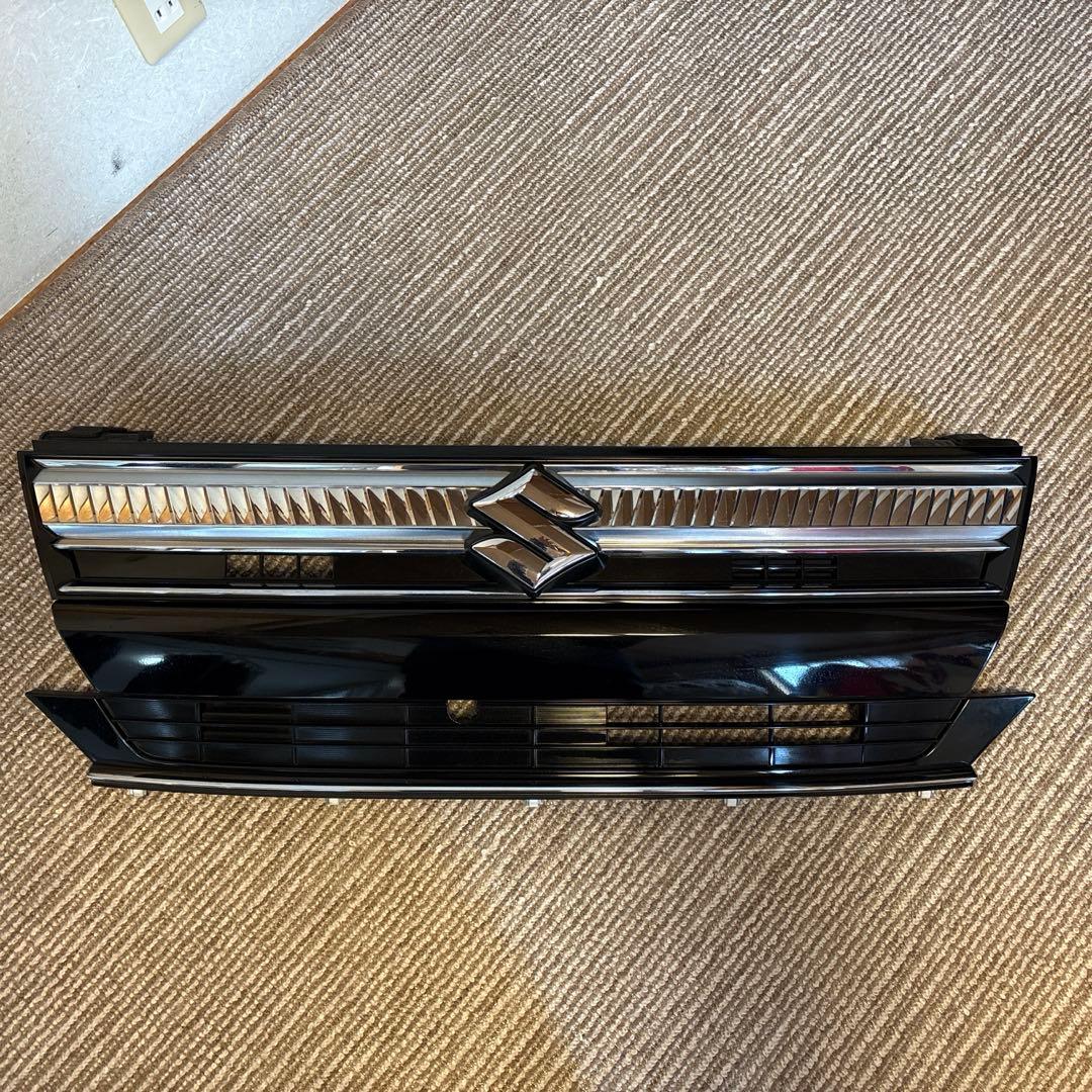 スズキワゴンR⭐︎71740-63R20ラジエータグリル