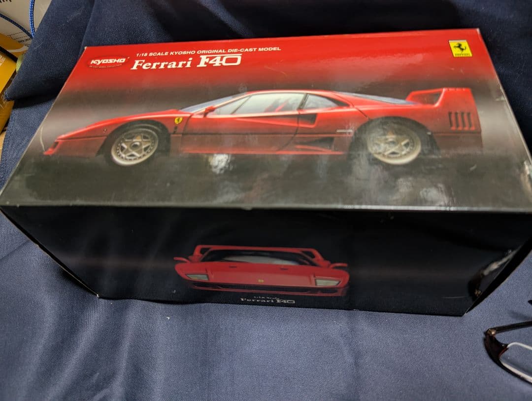 京商　Ferrari F40 1/18　スケールモデル(RED)08411R