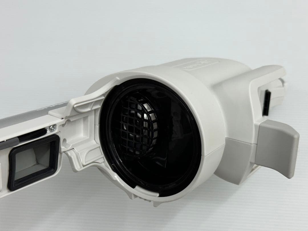 新型　動作保証品　シャープ　掃除機　本体　EC-SR8-W 白　ホワイト　中古