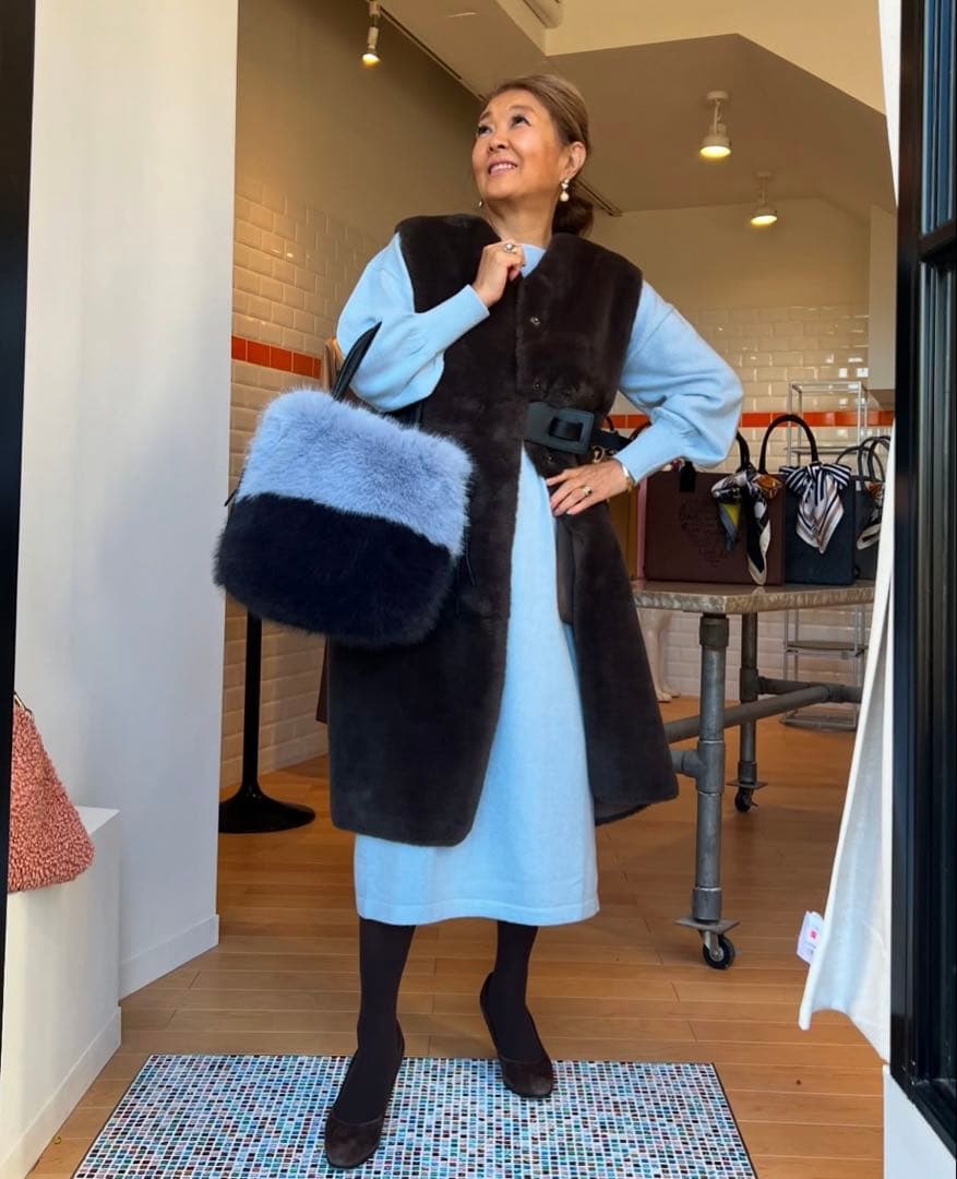 【お値下げ】ベアトリス　フェイクファーリバーシブルジレ