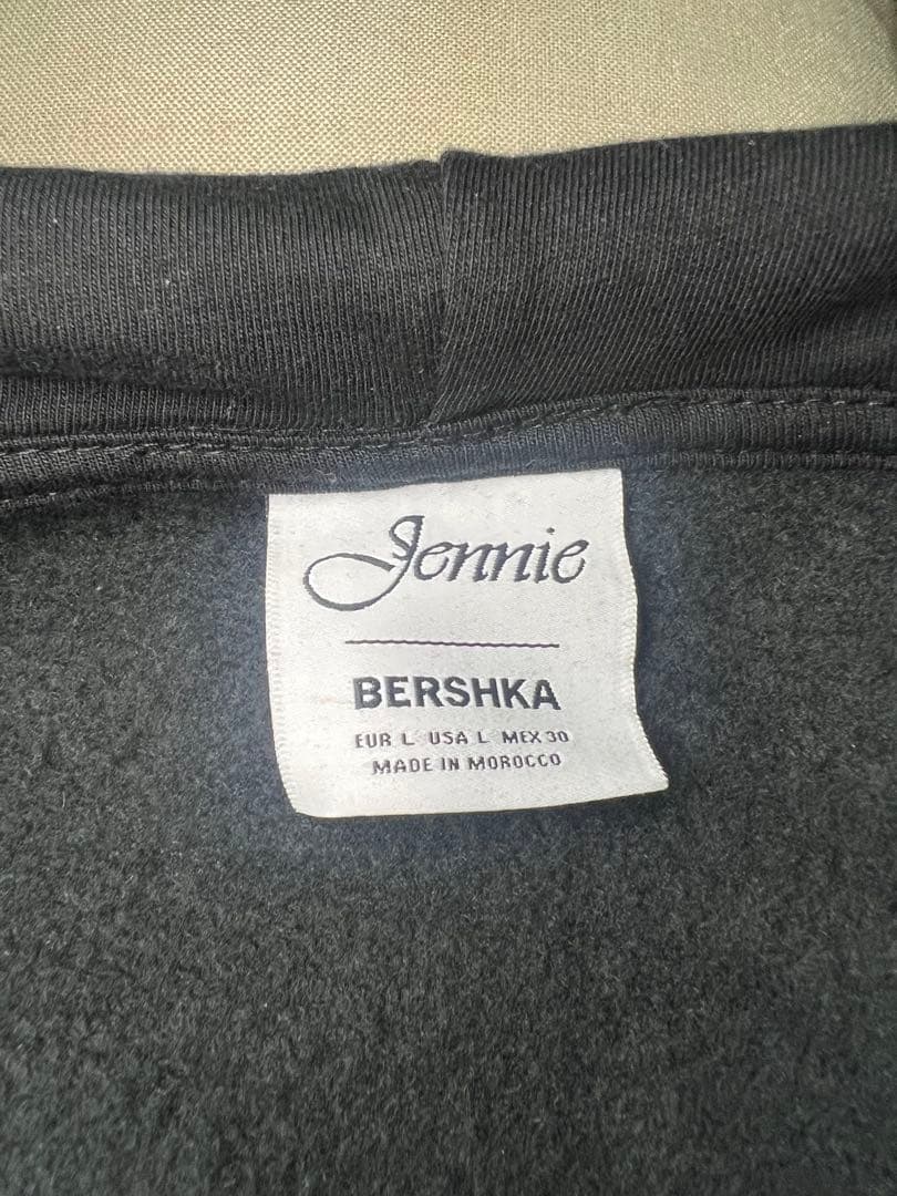 L*様 Jennie Ruby フード付きパーカー ブラック