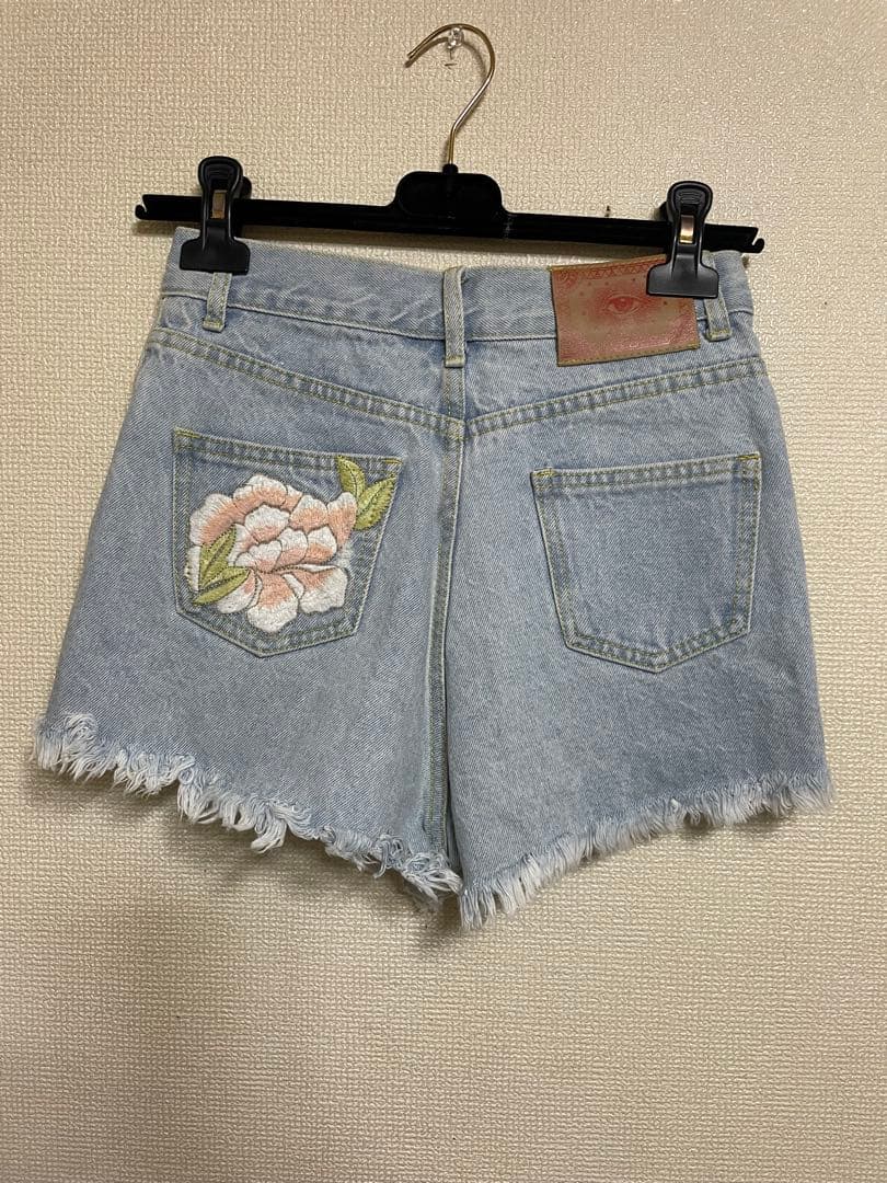 Gucci レディースショートパンツ サイズ：27 (Sサイズのようです)