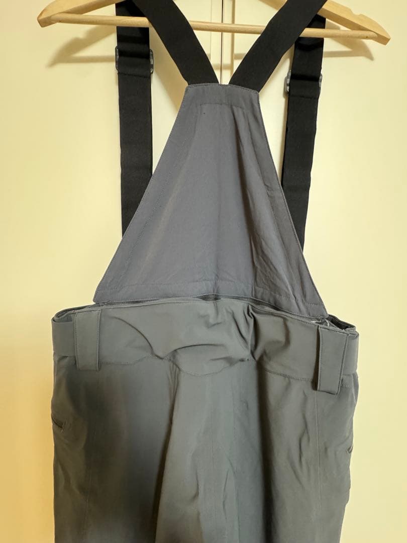 サロモン スキーパンツSALOMON OUTLAW 3L SHELL PANT