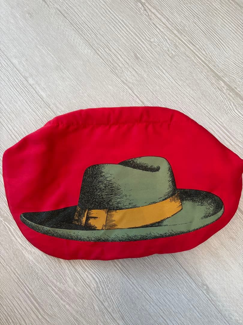 新品❣️ FORNASETTI クラッチバッグ　帽子柄