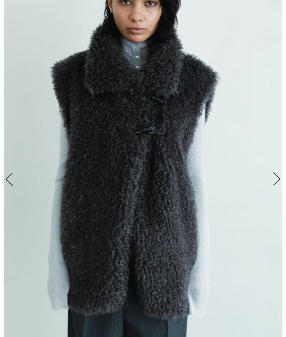 専用です！新品　SANTE クリンプフェイクファーベストM