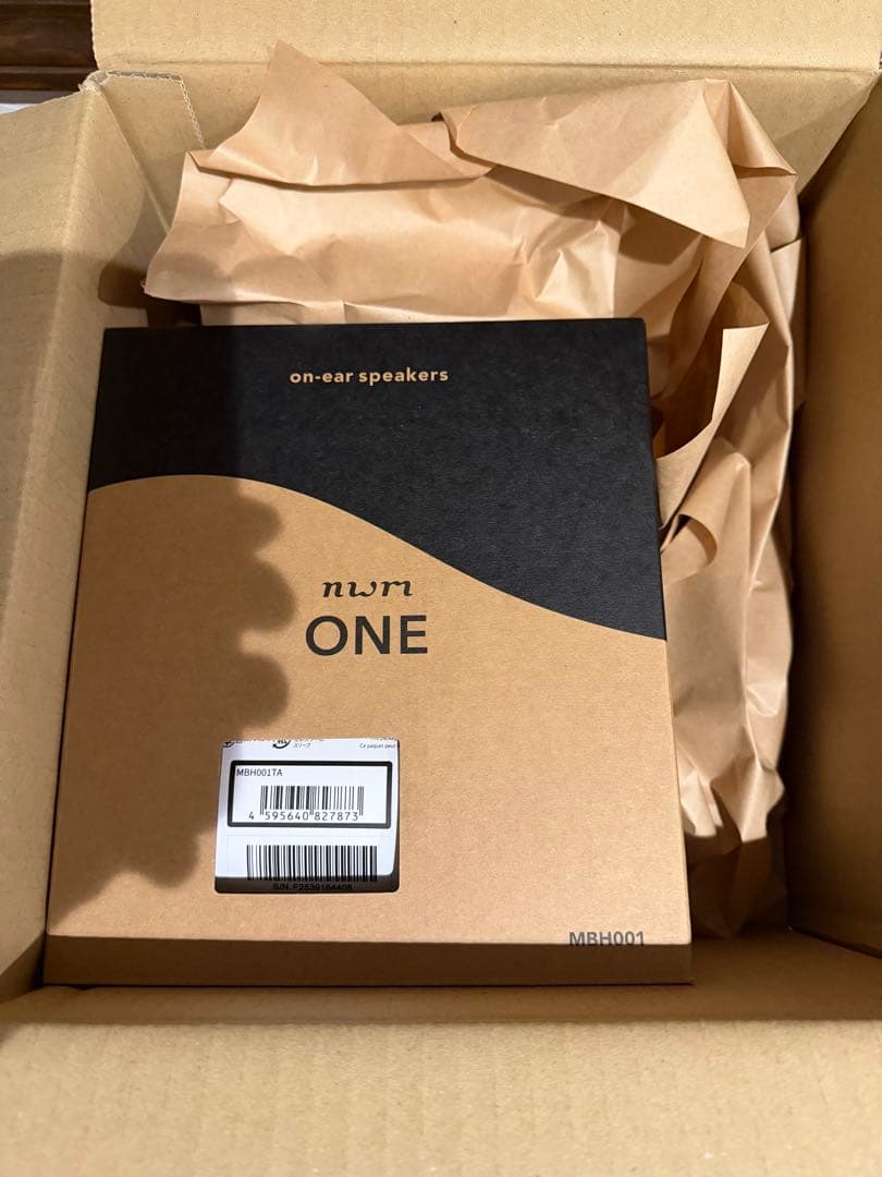 nwm(ヌーム) ONE ファントムグレイ MBH001TA