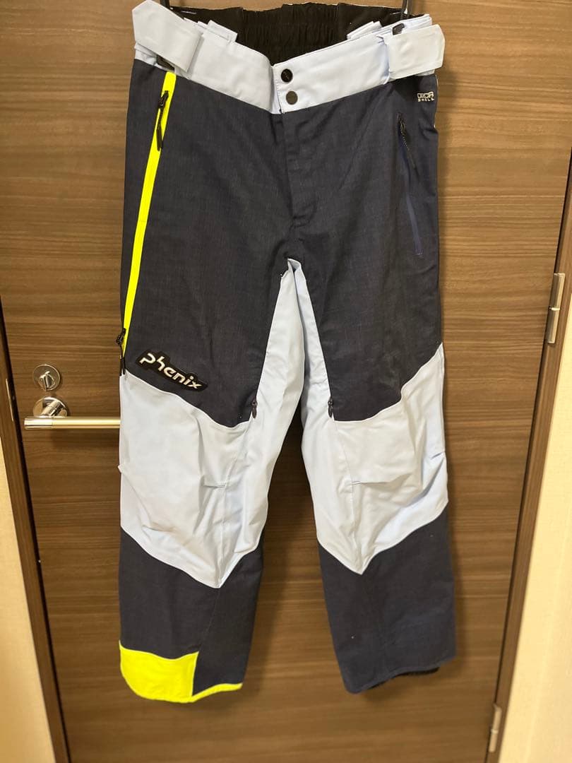【値下げ】phenix スキーウェア上下セットMサイズ