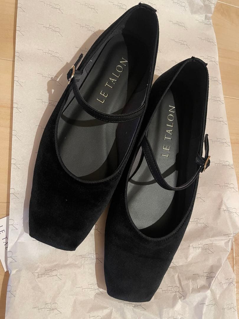 【R-R】【美品】LE TALON ブラック フラットシューズ 23.0