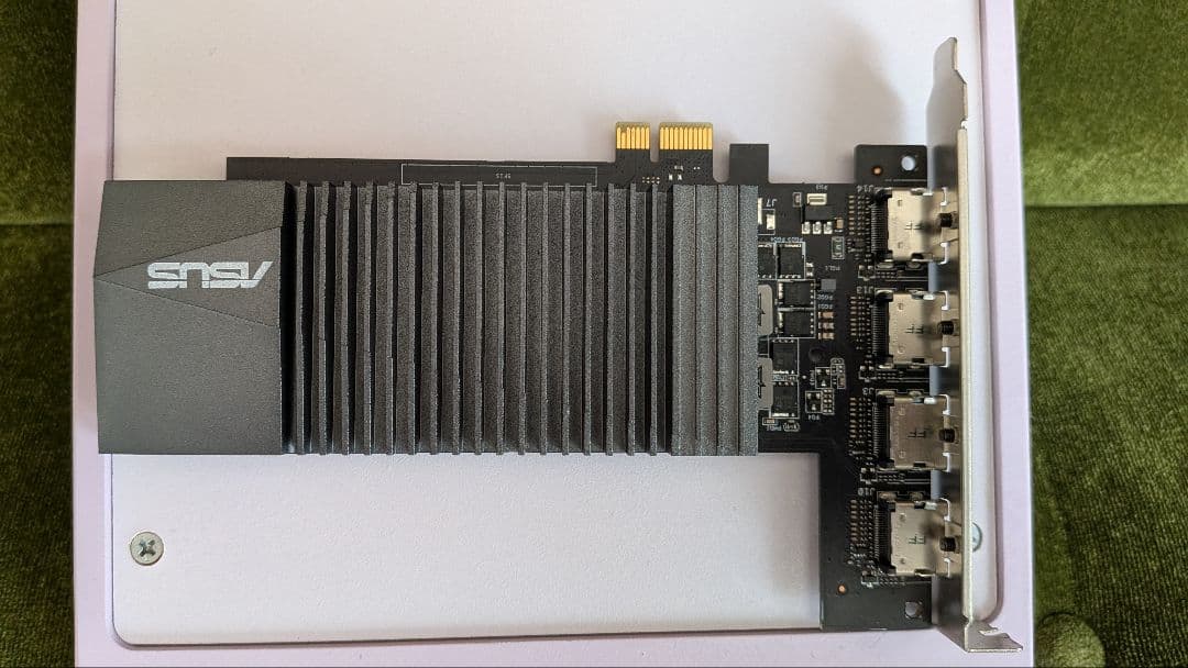 4画面出力　ASUS　GT710-4H-SL-2GD5