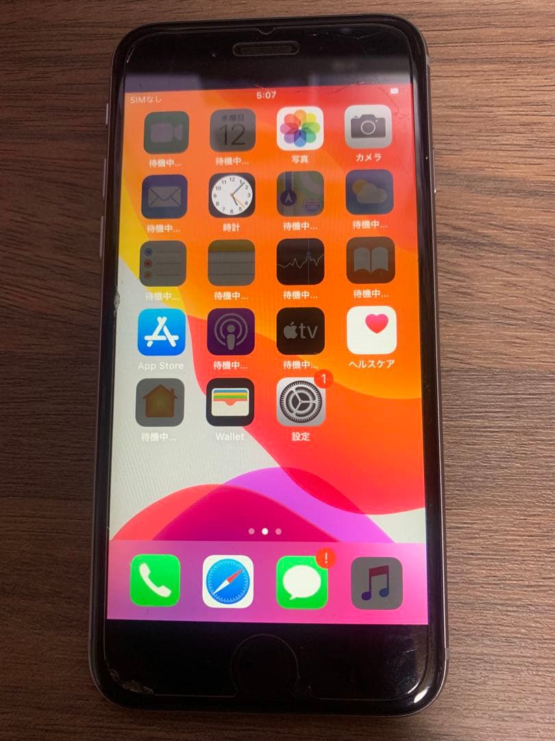 iPhone6 2台、6S 1台、ゴールド シルバー スペースグレー 3色セット