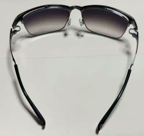 美品　999.9フォーナインズ　グラデーションサングラス