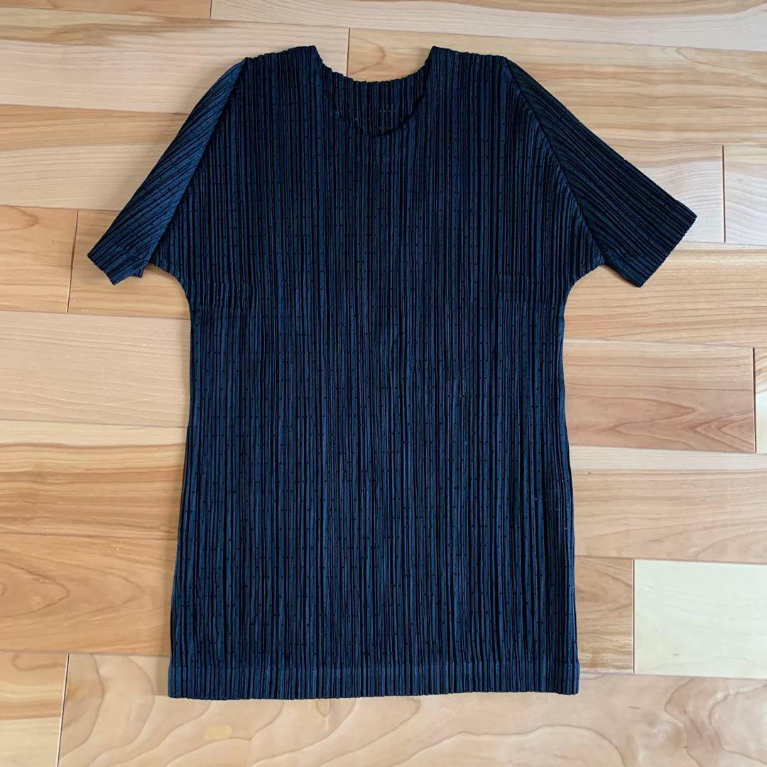 PLEATS PLEASE ブラック Tシャツ