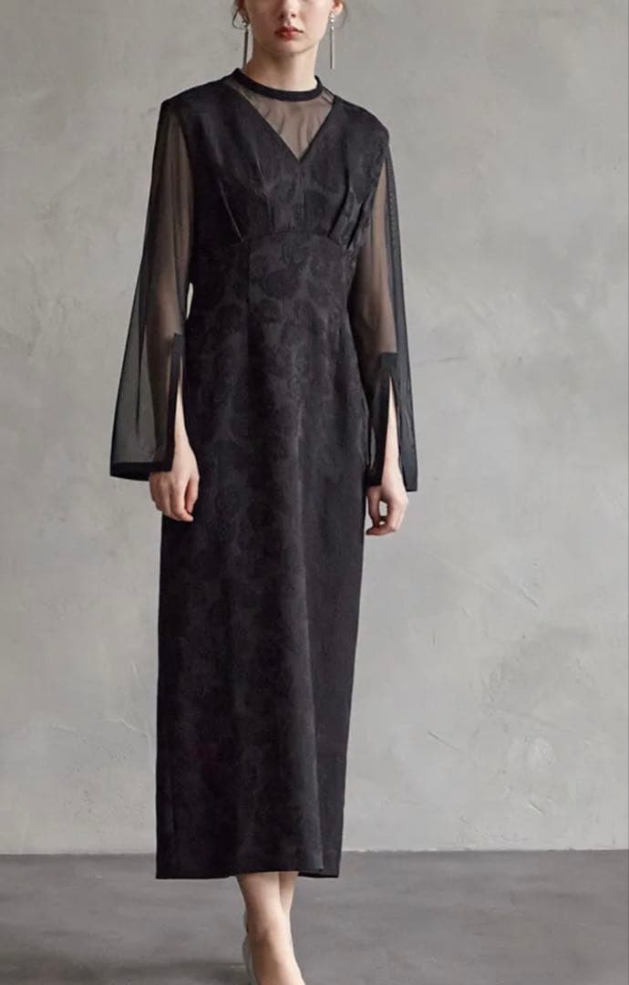 AIMER チュールブラウス付きジャカードIラインドレス　ブラック