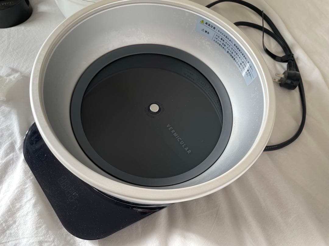 VERMICULAR RICEPOT ホワイト PH23A