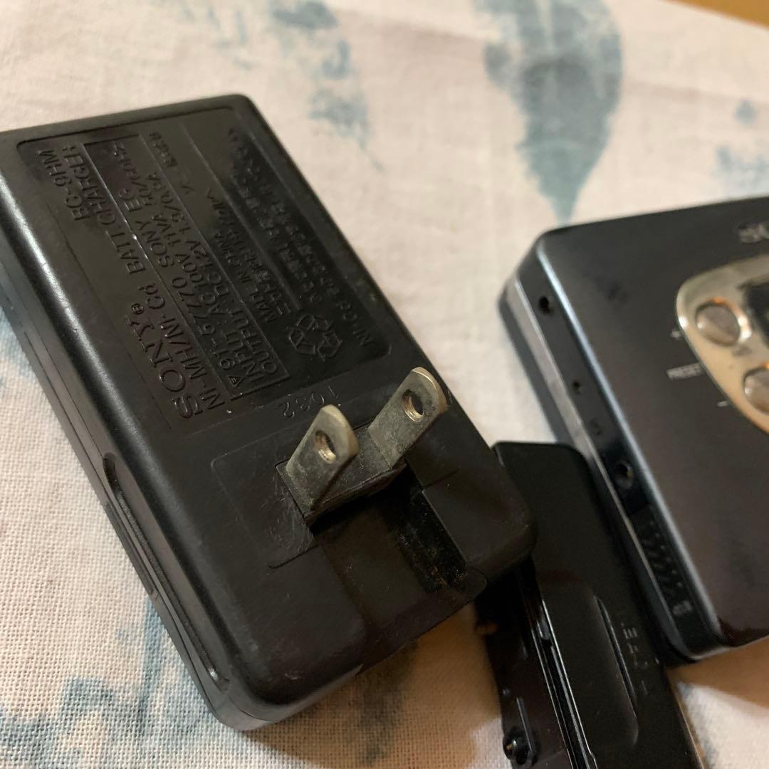 昭和レトロ　SONY ウォークマンと周辺機器