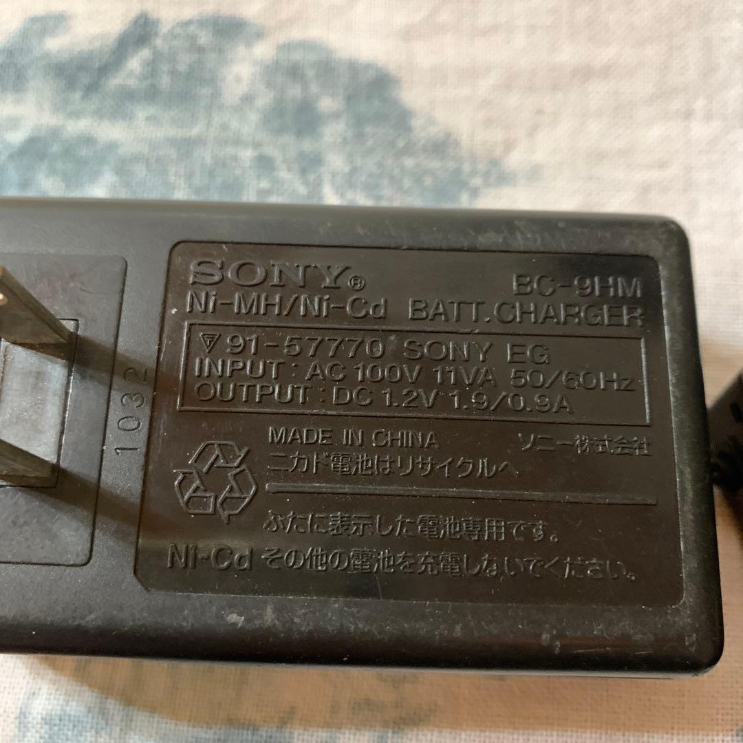 昭和レトロ　SONY ウォークマンと周辺機器