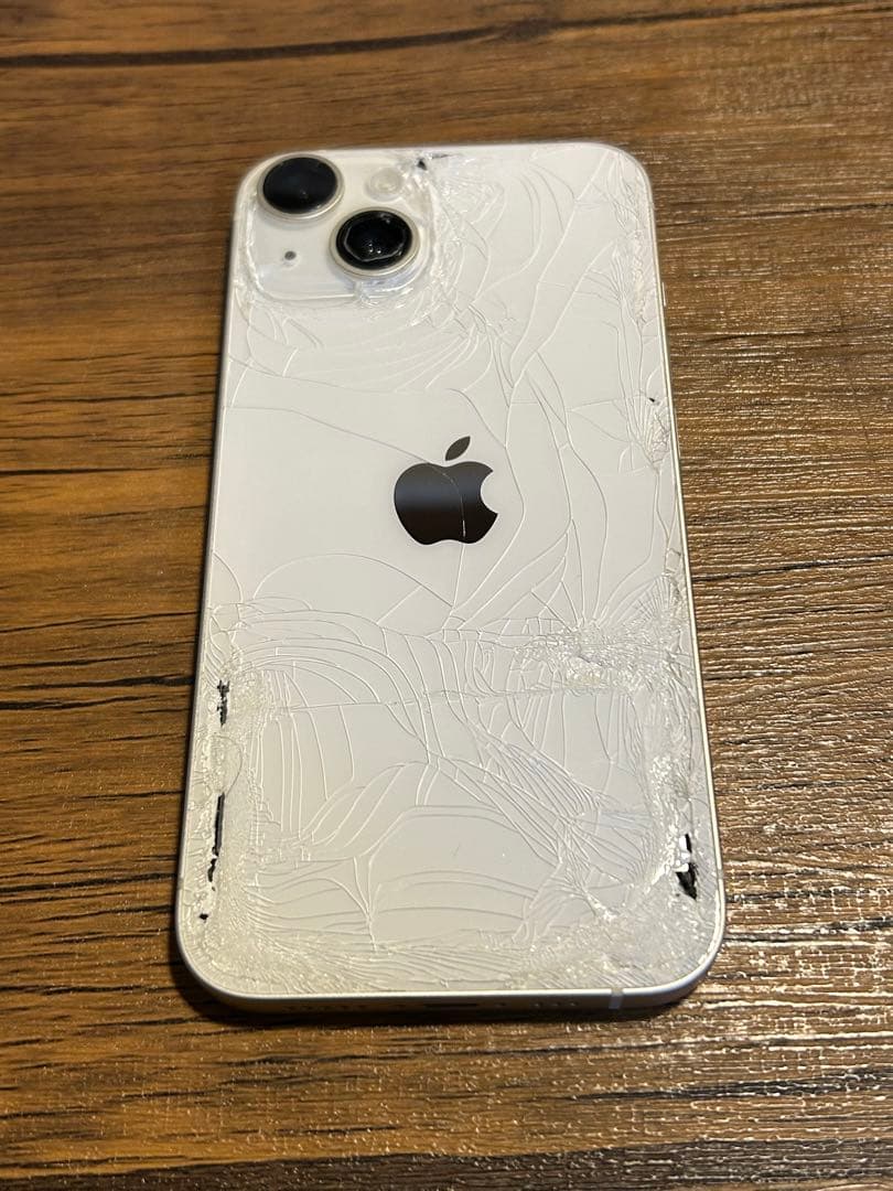 Apple iPhone 14ホワイト SIMフリー　裏面ひび割れあり