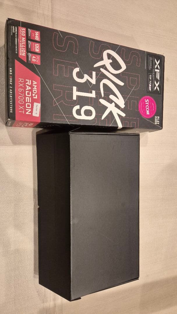 XFX AMD RADEON RX6700XT 中古
