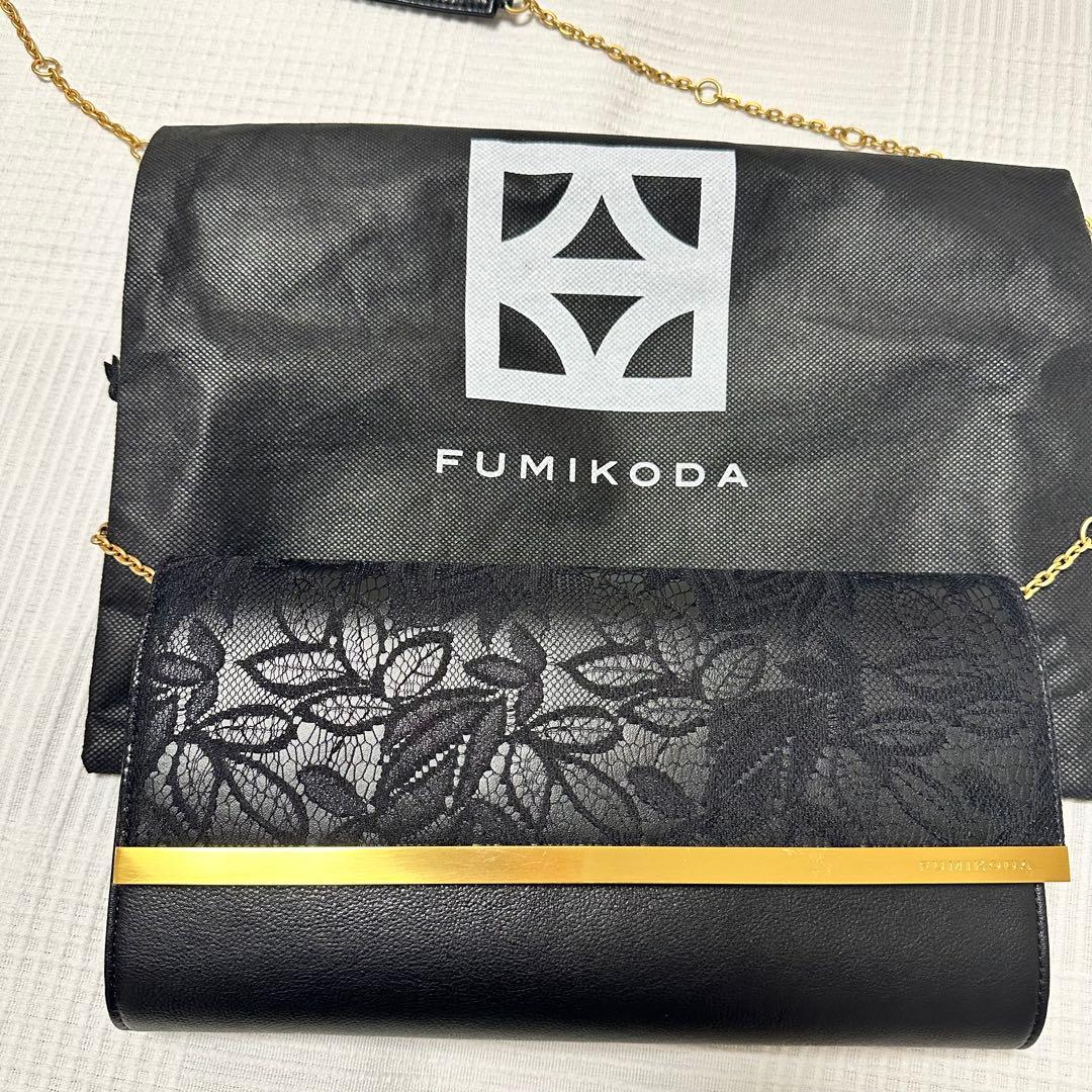 GW限定価格！　Fumikoda TALA チェーンストラップ付きクラッチバッグ