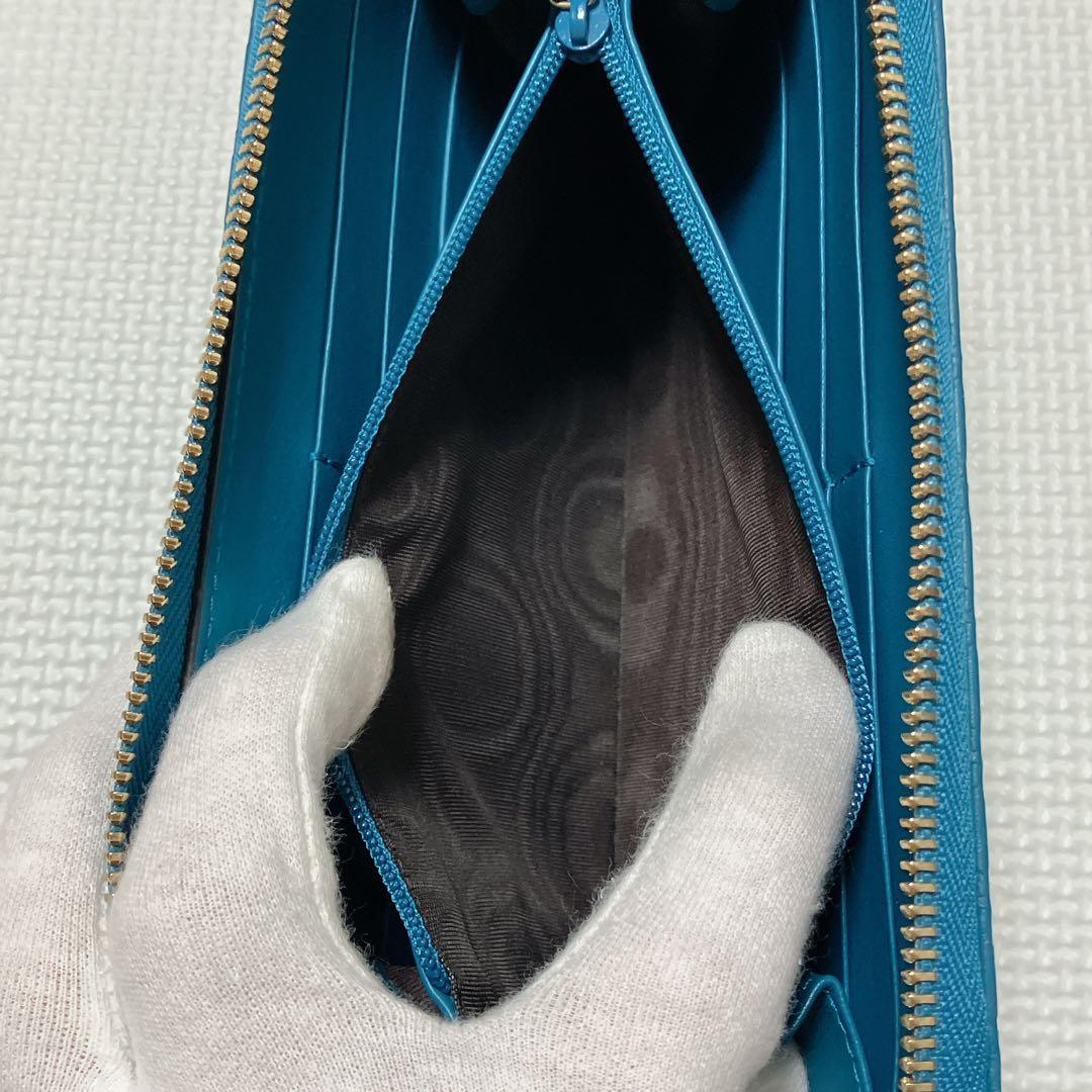 未使用　GUCCI レザーラウンドジップ長財布　マイクロシマ　ターコイズ　箱付き