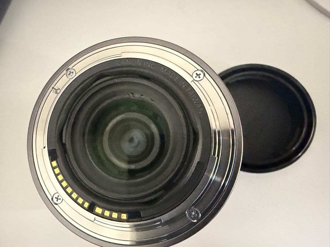 Canon RF24-105mm F4-7.1 IS STM キャップ付