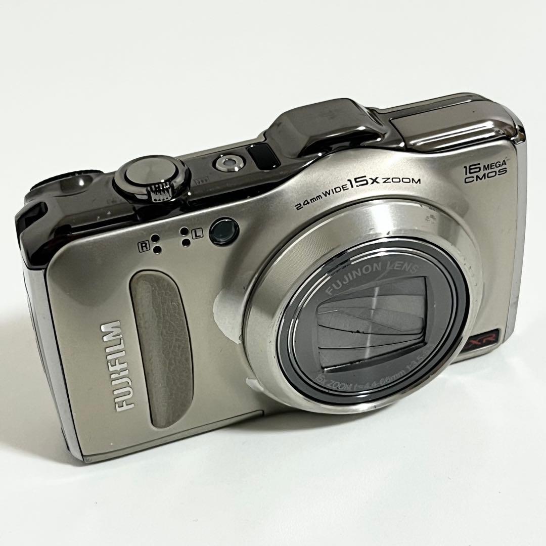 デジタルカメラ FUJIFILM finepix F550EXR