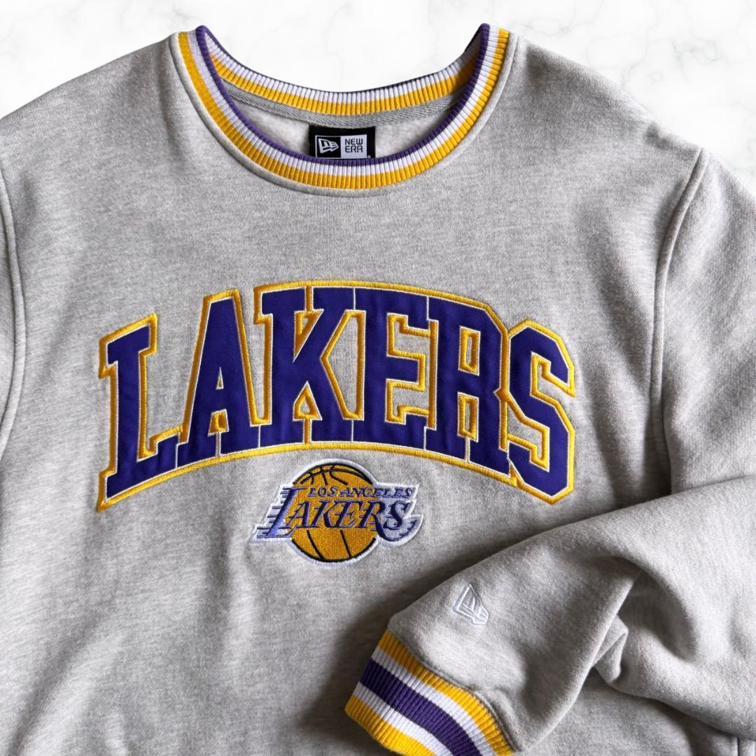 【アメリカ限定】NEW ERA LAKERS 刺繍スウェット【新古品】
